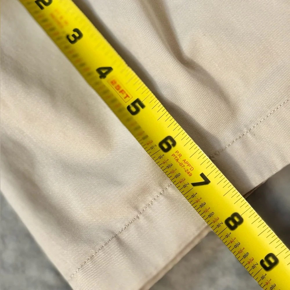 Eddie Bauer Women’s Khaki Shorts Wrinkle Resistant 100% Cotton 10” inseam Sz 22W